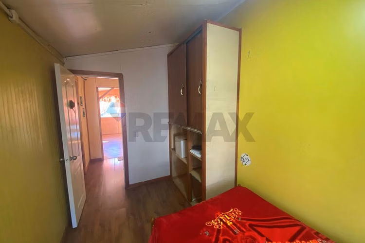 Venta casa 2 pisos con amplia bodega, loncoche