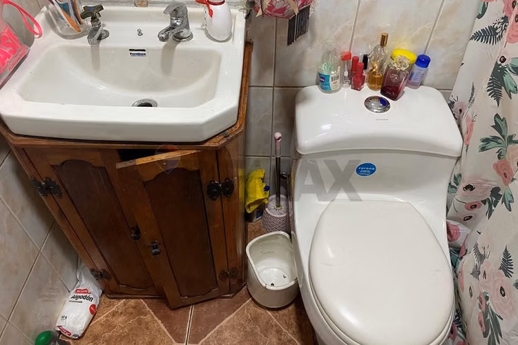 Venta casa 2 pisos con amplia bodega, loncoche