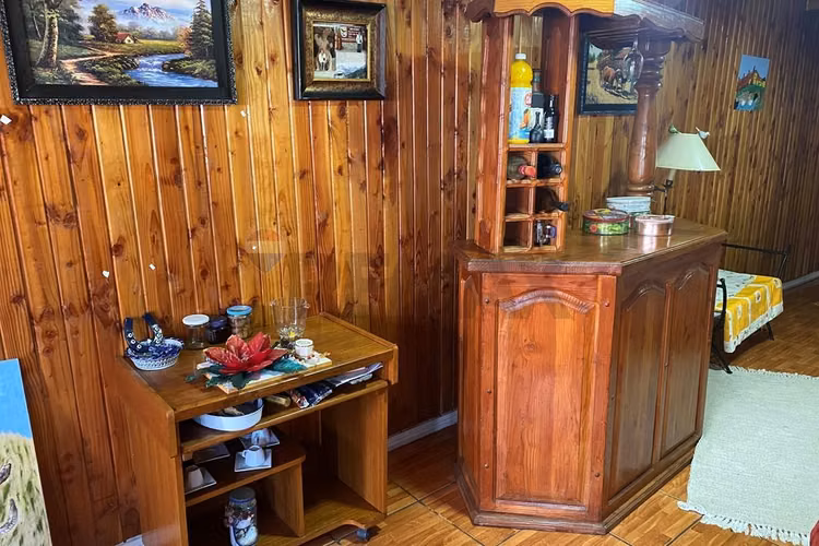 Venta casa 2 pisos con amplia bodega, loncoche