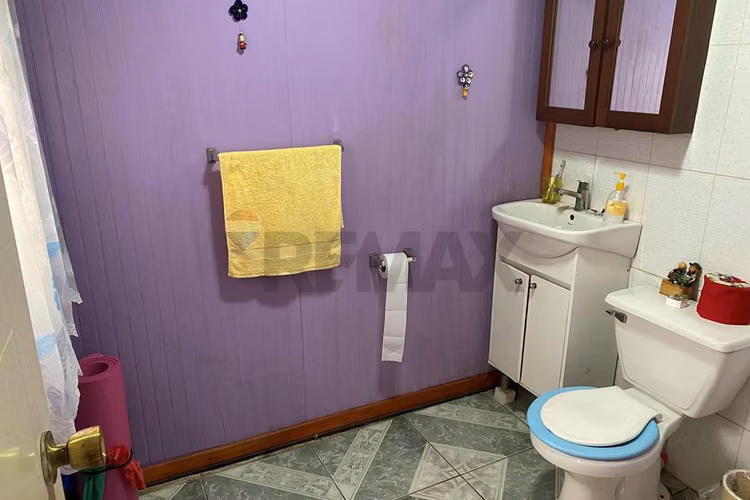 Venta casa 2 pisos con amplia bodega, loncoche