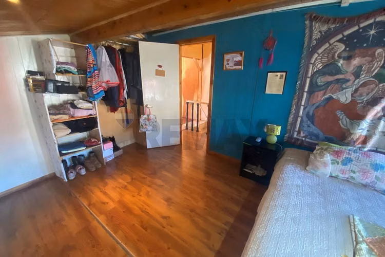 Venta casa 2 pisos con amplia bodega, loncoche