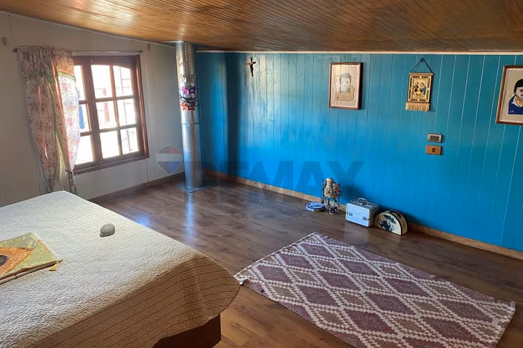 Venta casa 2 pisos con amplia bodega, loncoche