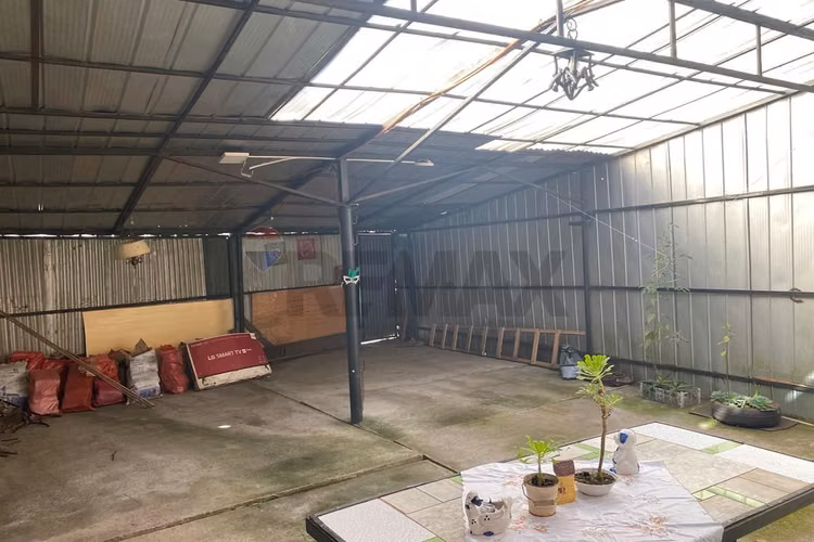 Venta casa 2 pisos con amplia bodega, loncoche