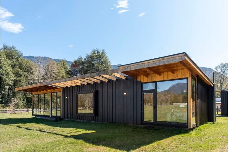 Parcela con casa vista al volcán
