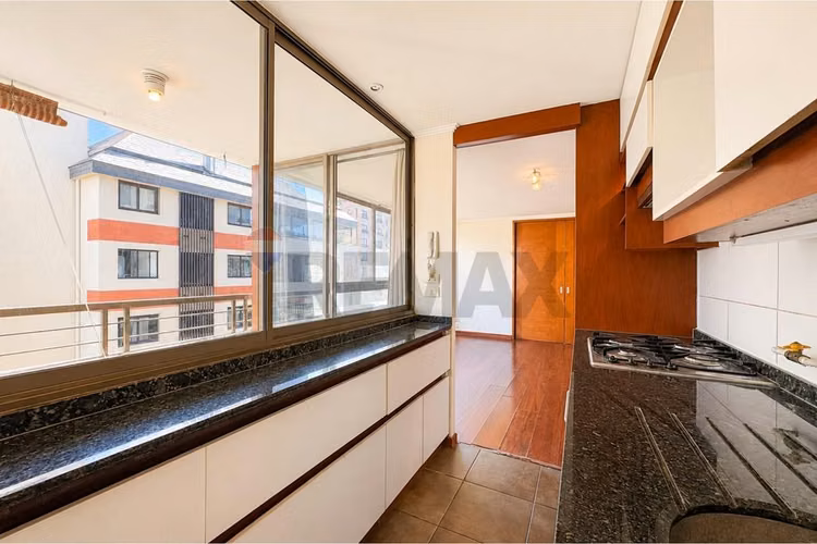 Oportunidad única depto zona residencial