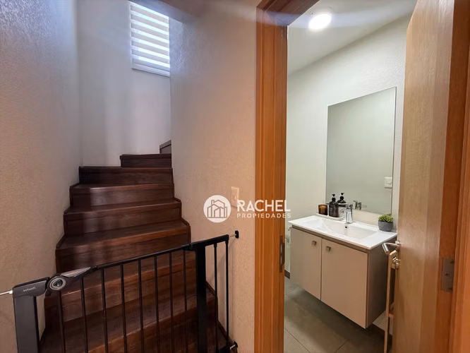SE ARRIENDA HERMOSA CASA - SECTOR PONIENTE