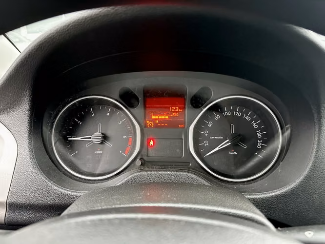 Citroen C-elysee 1.6 Hdi 92 Shine Mt Diesel 2020