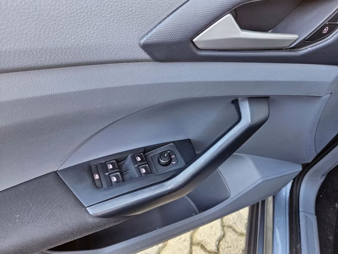 Volkswagen T-cross Confortline Mt 2021