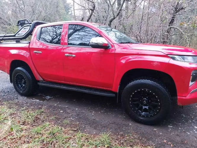 Se vende Mitsubishi L200 año 2022 katana crt 4x4