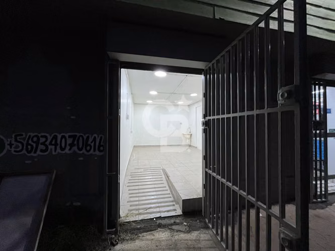 Local Comercial, Iluminación, Ubicación y Conectividad