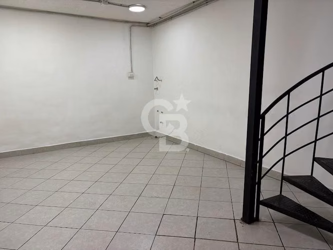 Local Comercial duplex en Colon
