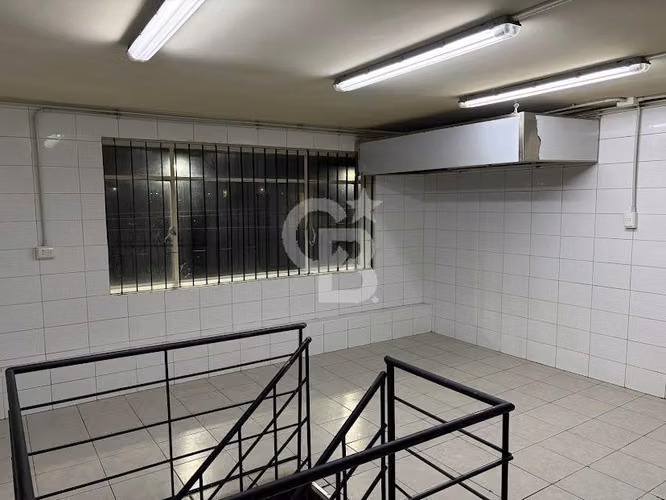 Local Comercial duplex en Colon