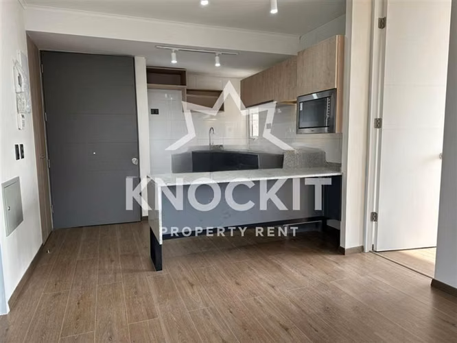 Arriendo Depto Tipo Mariposa en Carlos Valdovinos 129 2D2B