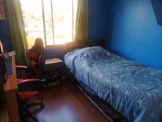 Amplia Casa en Condominio Peñalolén