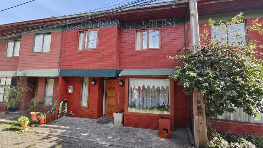 Linda Casa en Pasaje Cerrado