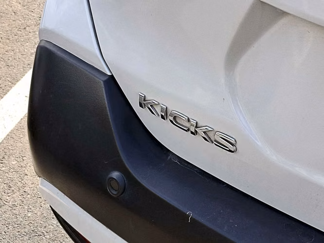NISSAN KICKS 2018