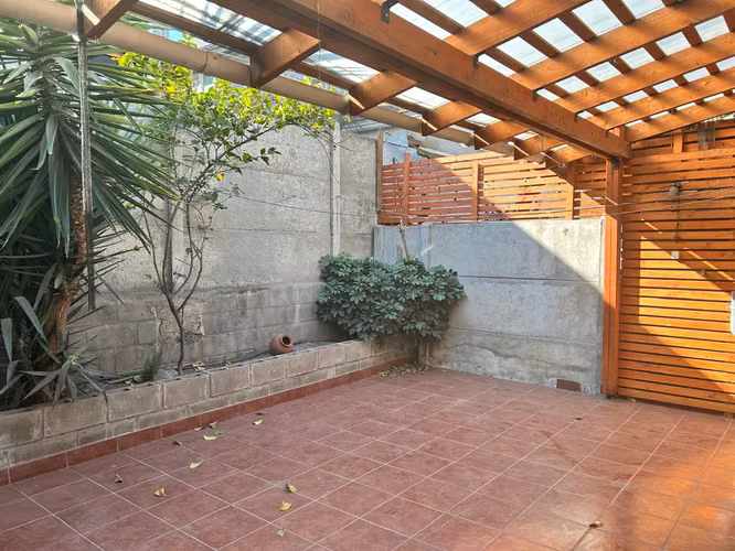 Se vende Casa en Pudahuel ....Sector Enea