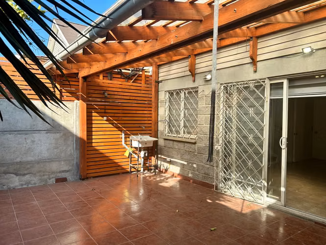 Se vende Casa en Pudahuel ....Sector Enea