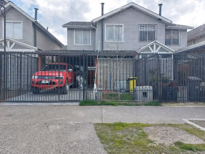 Se vende Casa en Pudahuel ....Sector Enea