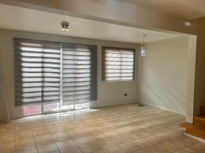 Se vende Casa en Pudahuel ....Sector Enea