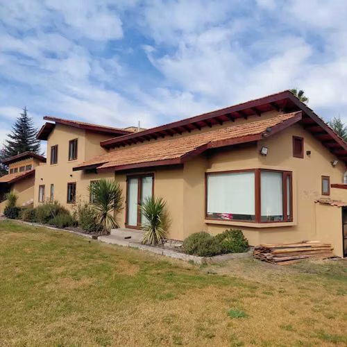 Amplia Casa con Parcela en Venta (173766)