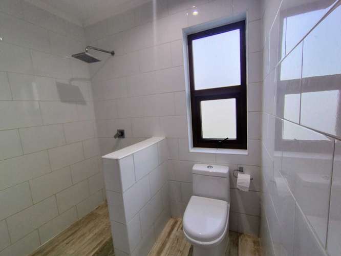 Amplia Casa con Parcela en Venta (173766) - Imagen 13