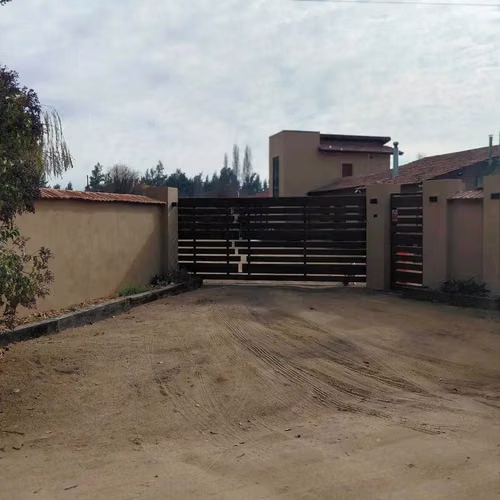 Amplia Casa con Parcela en Venta (173766)