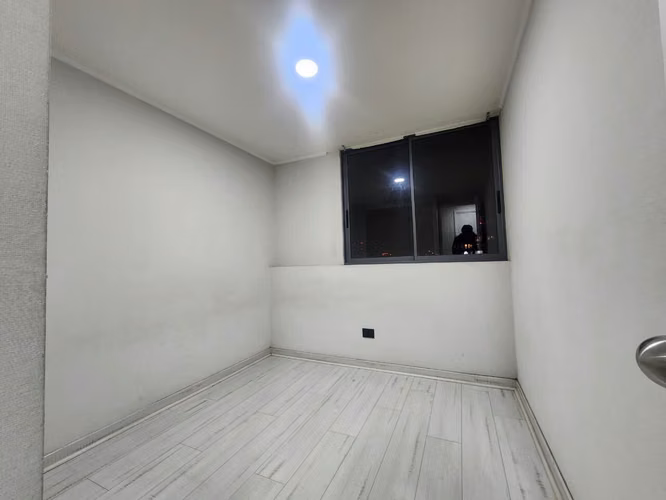 ARRIENDO AMPLIO DEPTO.  SEMI AMOBLADO DE 3D, 2B MAS ESTAC. Y BOD.  $501.120  A  a cuadras de Metro Lo Ovalle , La Cisterna - Imagen 15