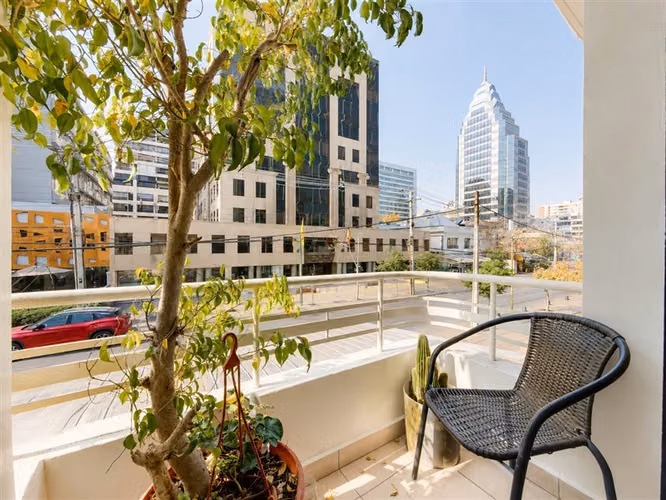 Casa en venta de 6 dorm. en Las Condes