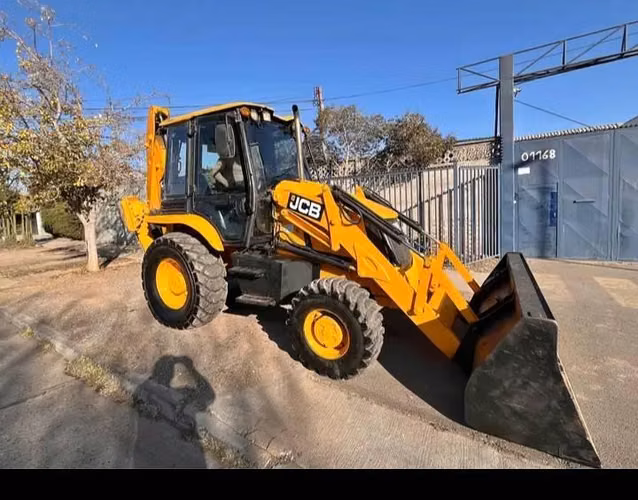Retroexcavadora JCB 3CX 4*4 2019