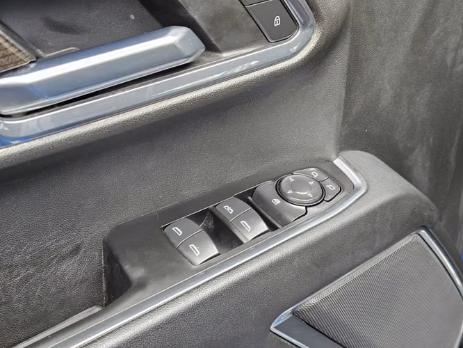 Chevrolet Silverado Silverado 5.3l Lt Tb At Awd...