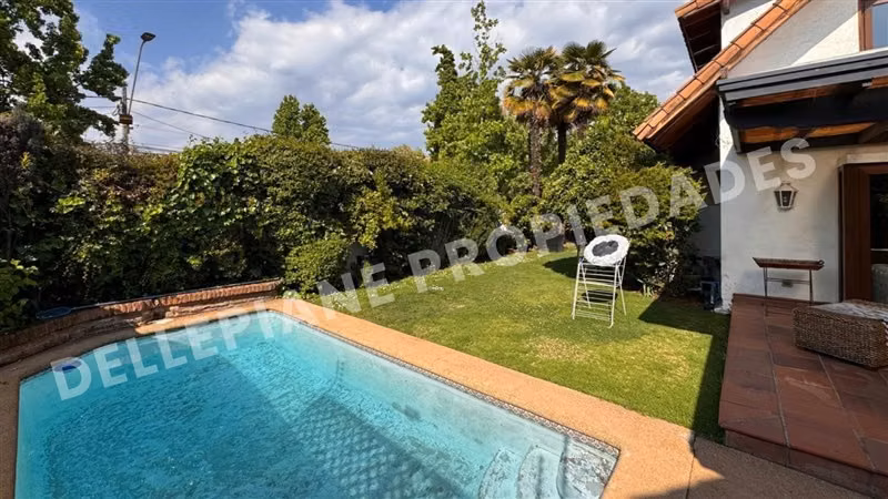 Casa en venta de 4 dorm. en Las Condes