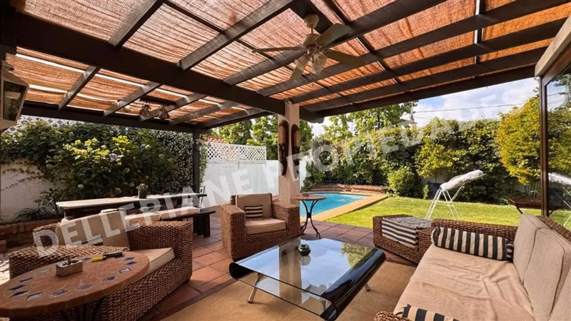 Casa en venta de 4 dorm. en Las Condes