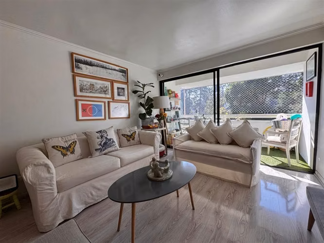 Departamento en venta de 3 dorm. en Las Condes