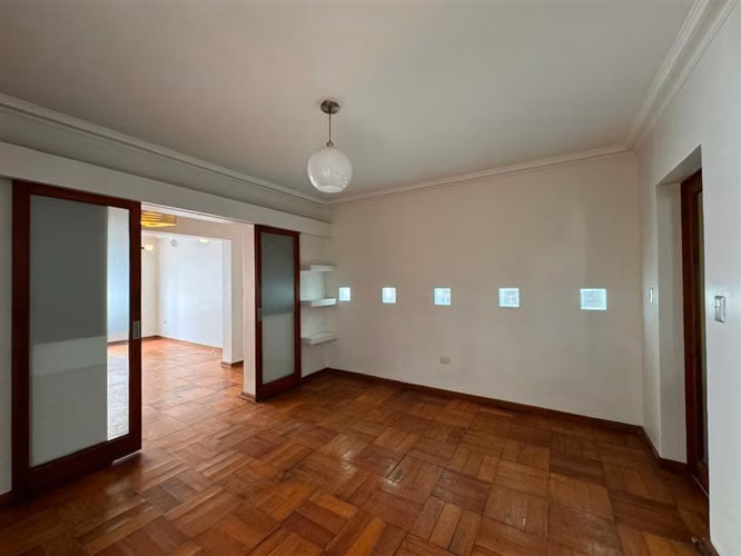 Casa en arriendo de 4 dorm. en Providencia