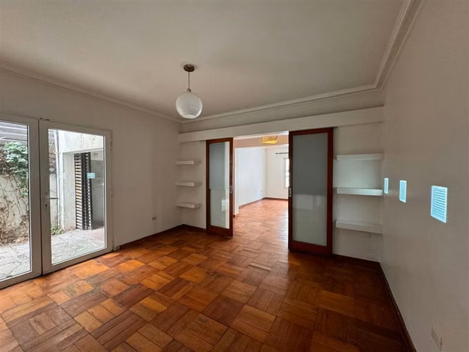 Casa en arriendo de 4 dorm. en Providencia