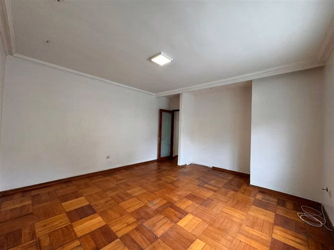 Casa en arriendo de 4 dorm. en Providencia