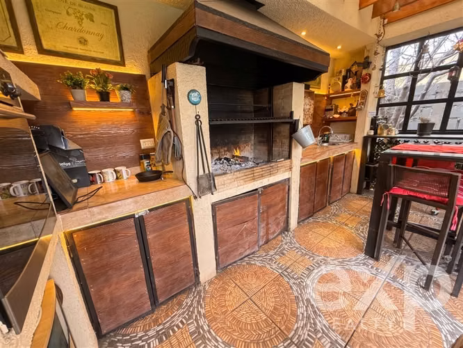 PRECIOSA CASA NO PERIMETRAL EN EL CORAZÓN DE CHAMISERO