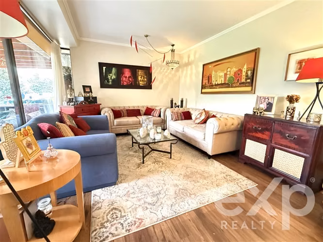 PRECIOSA CASA NO PERIMETRAL EN EL CORAZÓN DE CHAMISERO