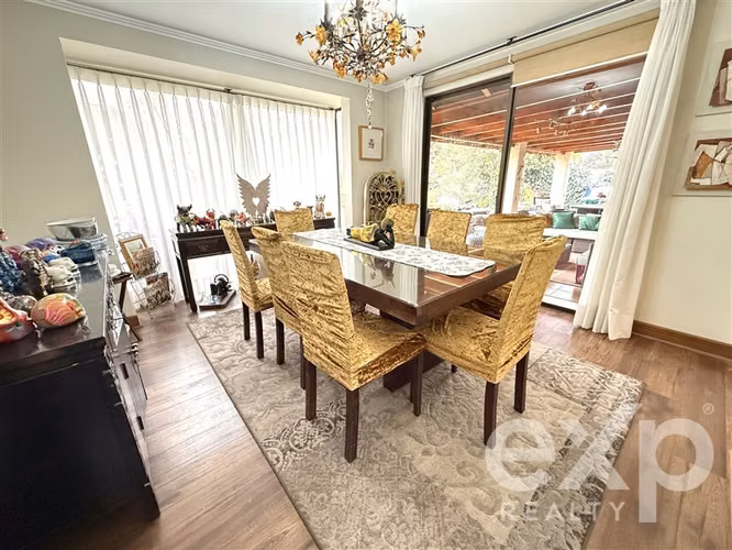 PRECIOSA CASA NO PERIMETRAL EN EL CORAZÓN DE CHAMISERO