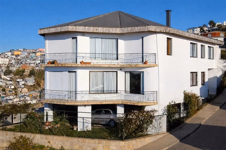 Casa venta 4 dormitorios vista a la bahía, Valparaíso
