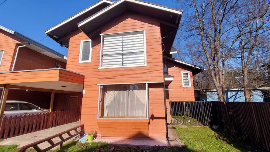 Arriendo Casa 4D 2B a metros del Hospital Aysen (176523)