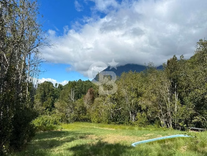 Parcela de 5.000 m² con vista al Volcán Villarrica
