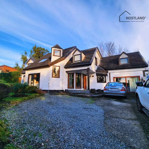 HERMOSA CASA EN CONDOMINIO LAS LOMAS! A PASOS DE LA CAPITANIA DE PUERTO VARAS