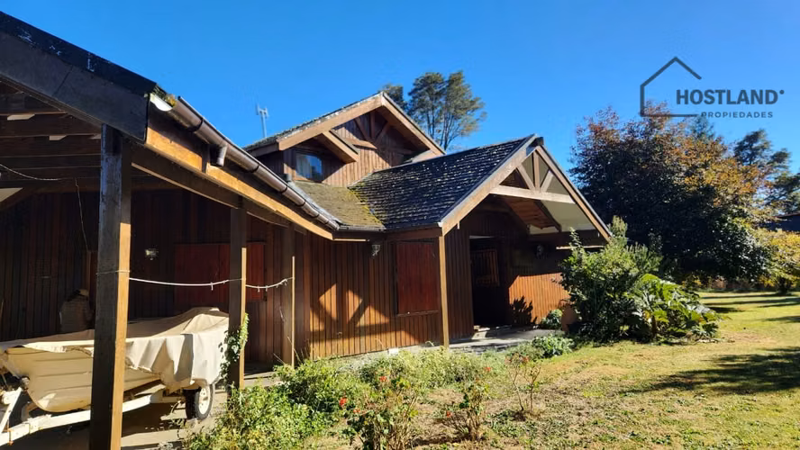 Espectacular casa con orilla de Lago Puerto Varas