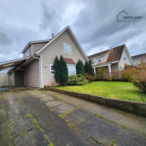 HERMOSA Y ACOGEDORA CASA EN EXCELENTE SECTOR CONSOLIDADO EN LA CIUDAD DE PUERTO VARAS