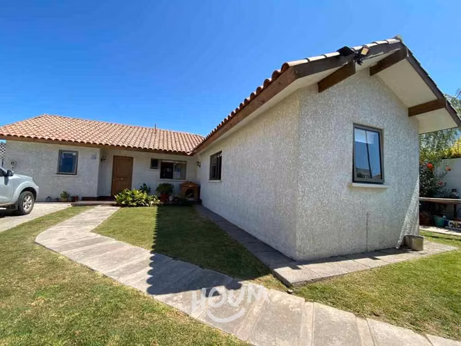 Casa en Amelia Barrios de Cavada