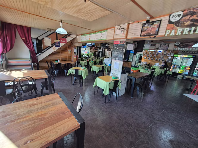 Restaurant, eventos y casa 3 dorm. (176530)
