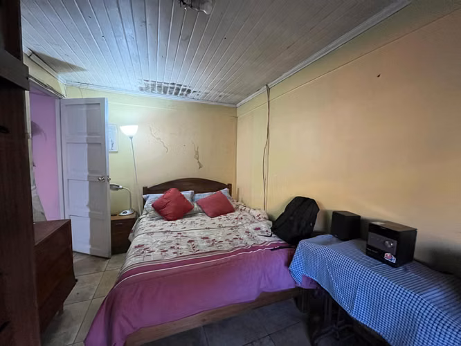 SE VENDE CASA 4D-1B-COMUNA LO ESPEJO -CLARA ESTRELLA