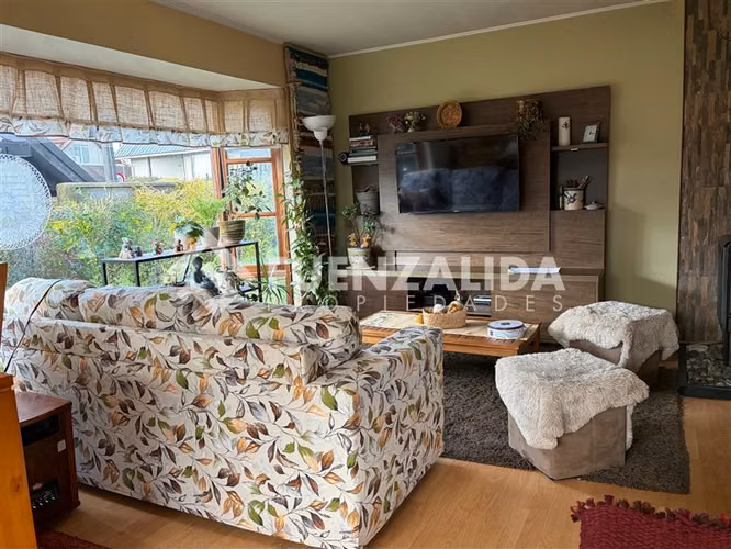BAJO DE PRECIO Venta Casa Zona Clínica Puerto Varas - Imagen 2